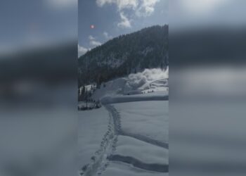 گریز میں برفانی تودا گر آیا، کوئی جانی یا مالی نقصان نہیں